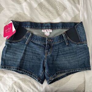 NEW Isabel Maternity by Ingrid & Isabel Side Panel Midi Maternity Jean Shorts
